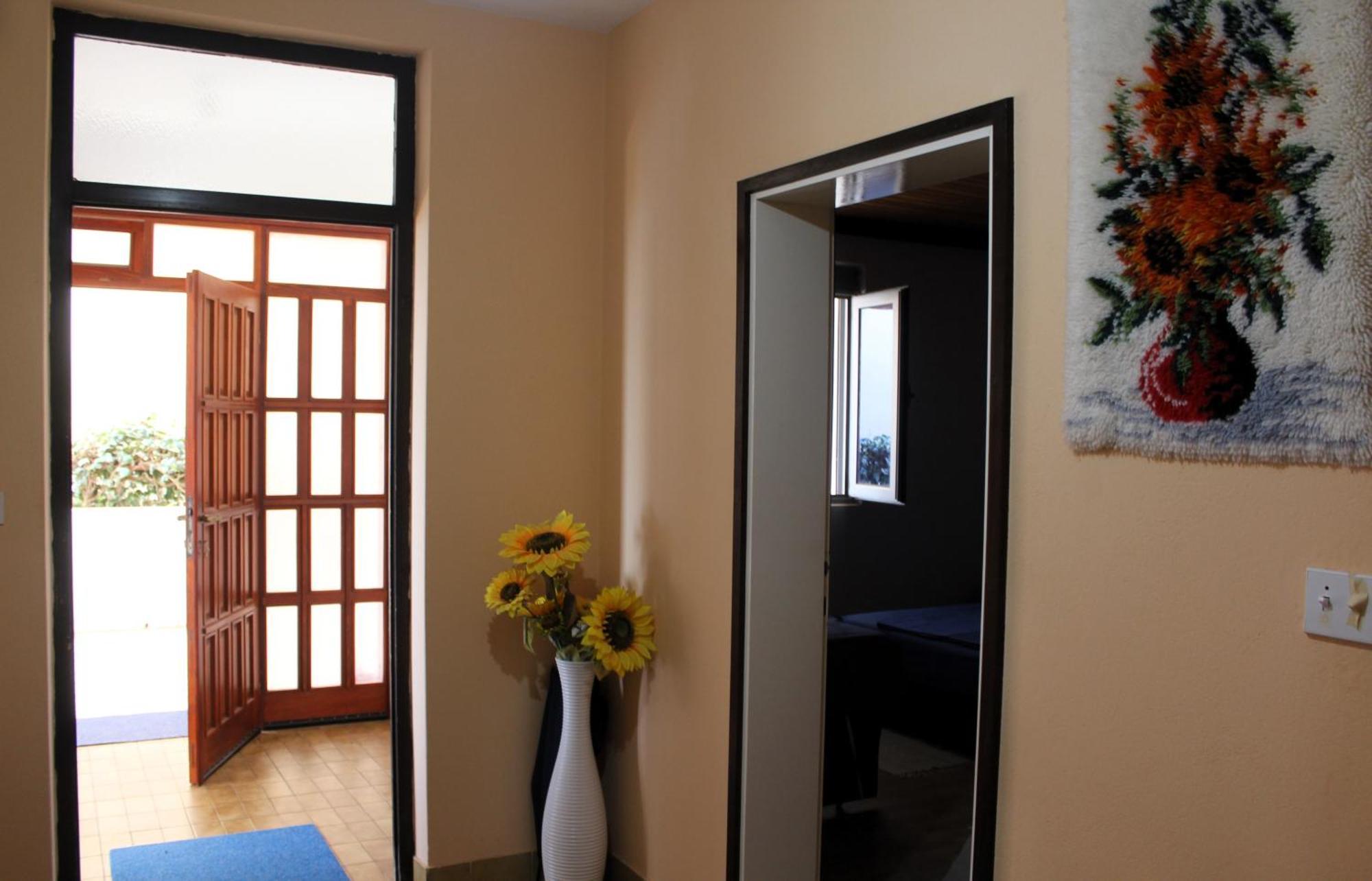 Apartments Olga Ulcinj Buitenkant foto